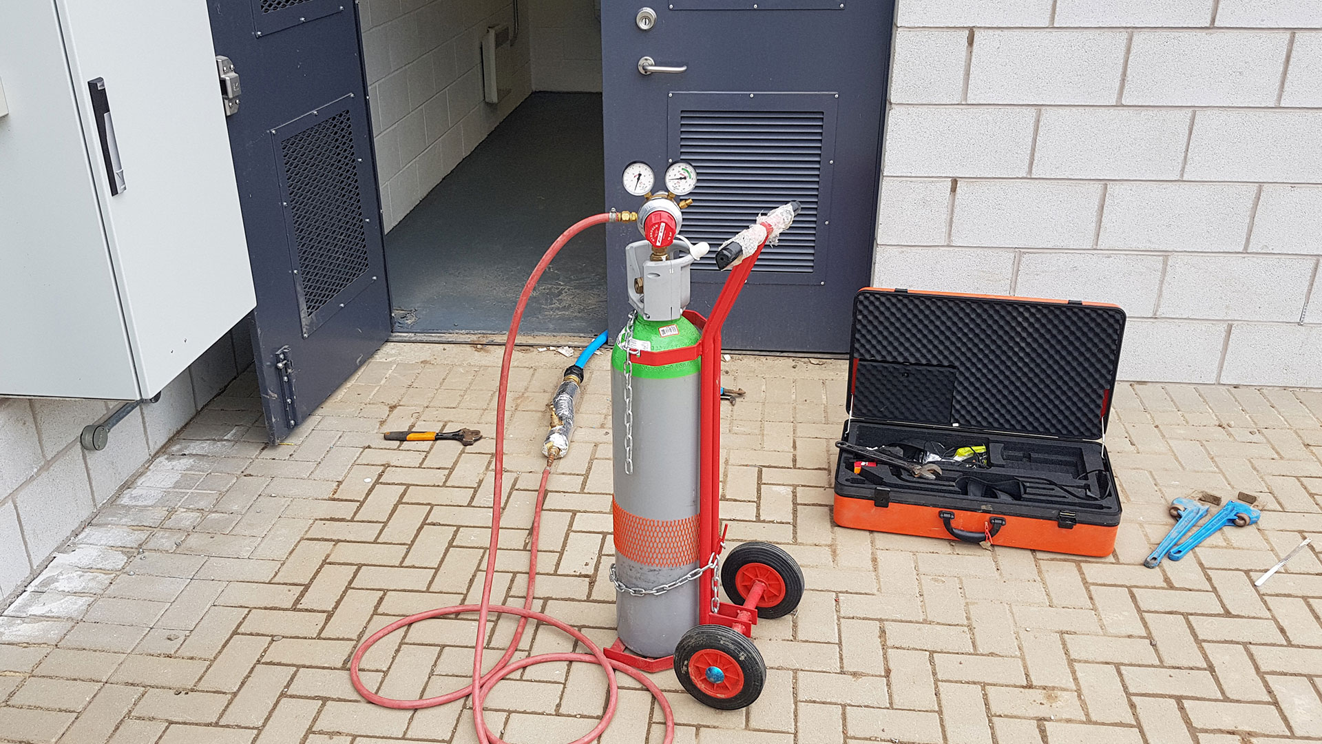 Yalova Özel Manometre Cihazı bağlama